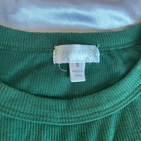 ♡ mini t ♡ - Picture 3 of 3